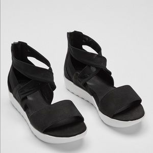 EILEEN FISHER  KASH TUMBLED NUBUCK LEATHER SNEAKER SANDAL Black size 9